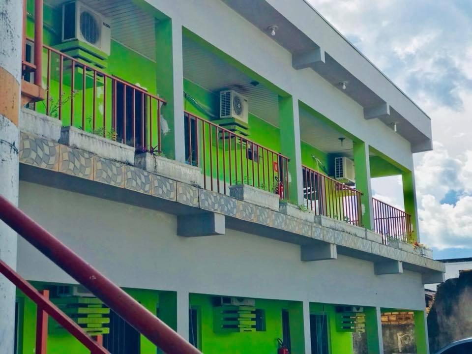 Hotel Hawaii *
